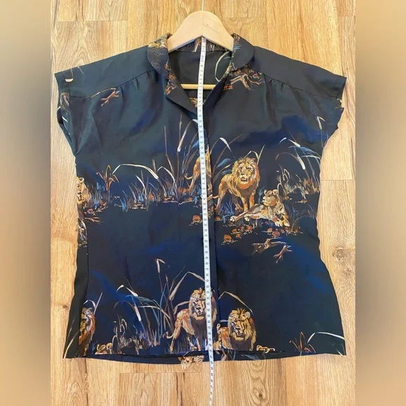 Handmade retro lion blouse - Picture 4 of 4